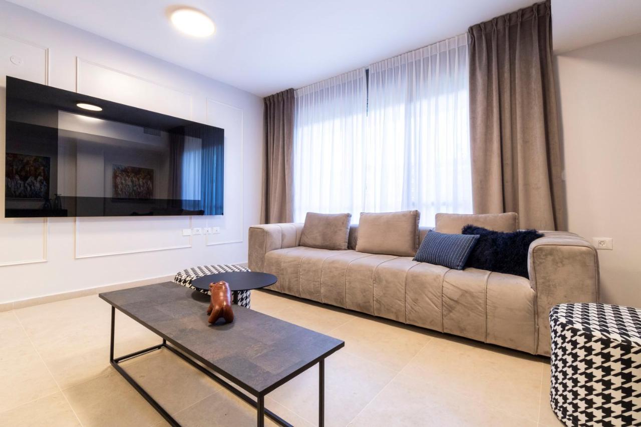 The Haneviim Suites - Isrentals Jerusalem Exterior photo