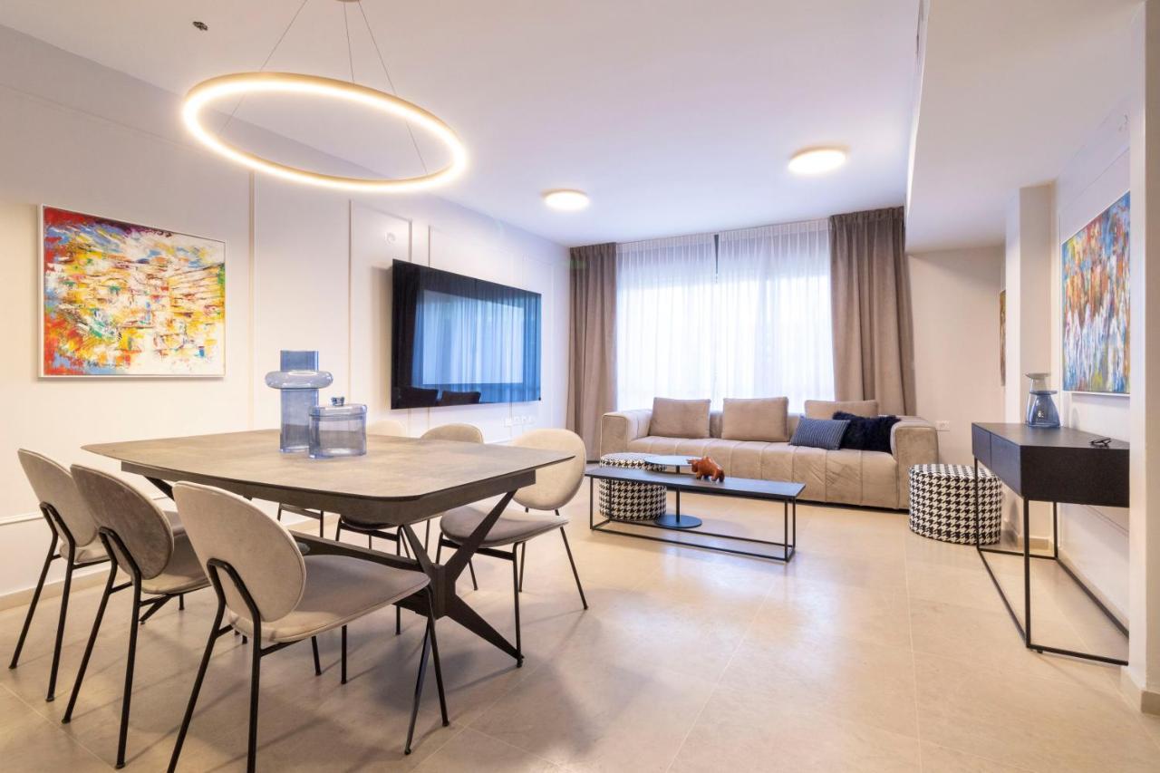 The Haneviim Suites - Isrentals Jerusalem Exterior photo